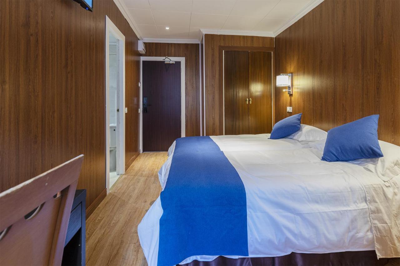 Hotel Vila Calella Quarto foto