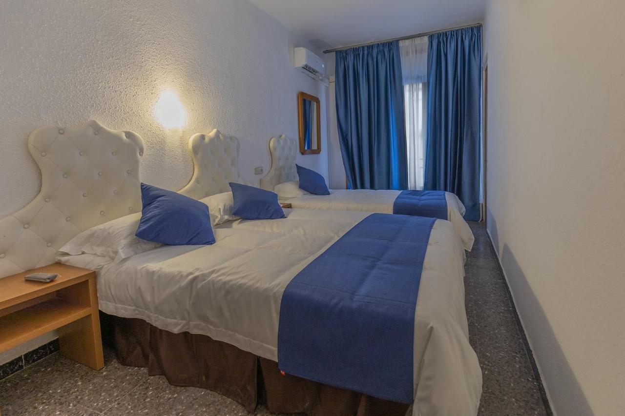 Hotel Vila Calella Quarto foto